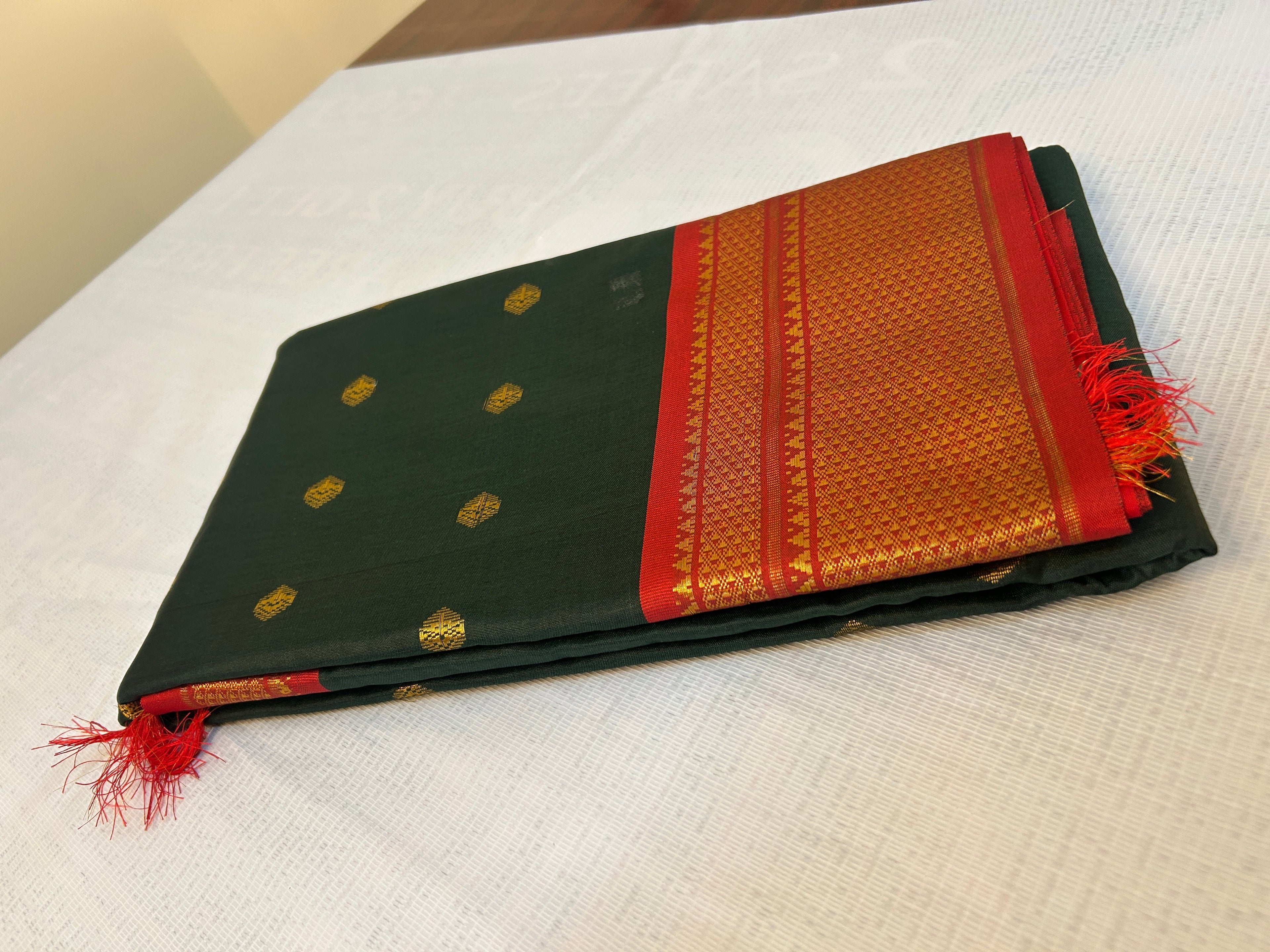 SOFT SILK WITH CONTRAST BORDER